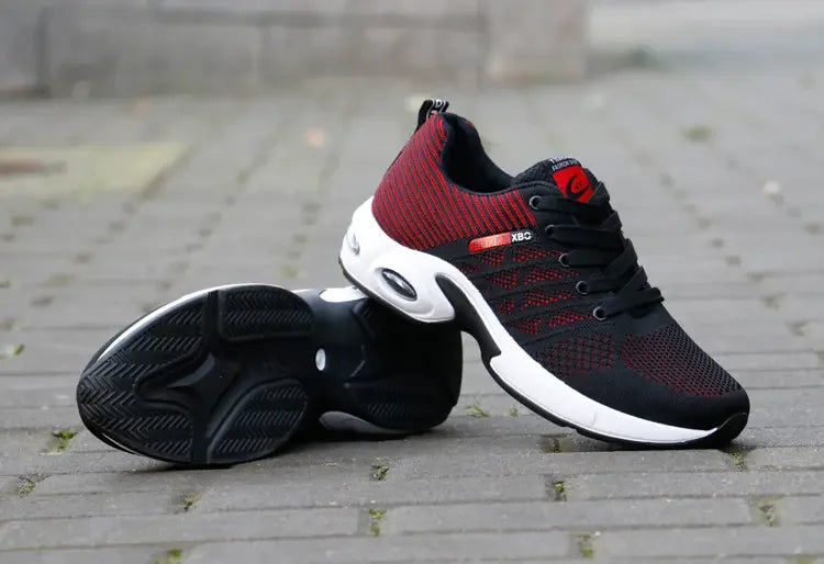 New Men Running Shoes,black Fashion Sports Shoes, Outdoor Breathable Wear-resistant Mesh Health and Leisure Travel Walking Shoes